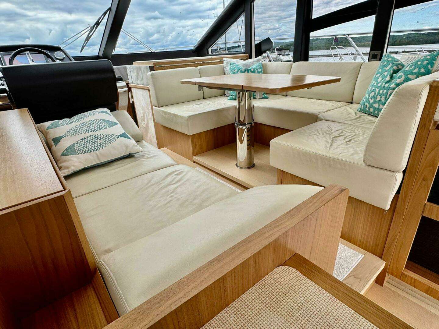 2016 Absolute 45 Sport Yacht - Image 50