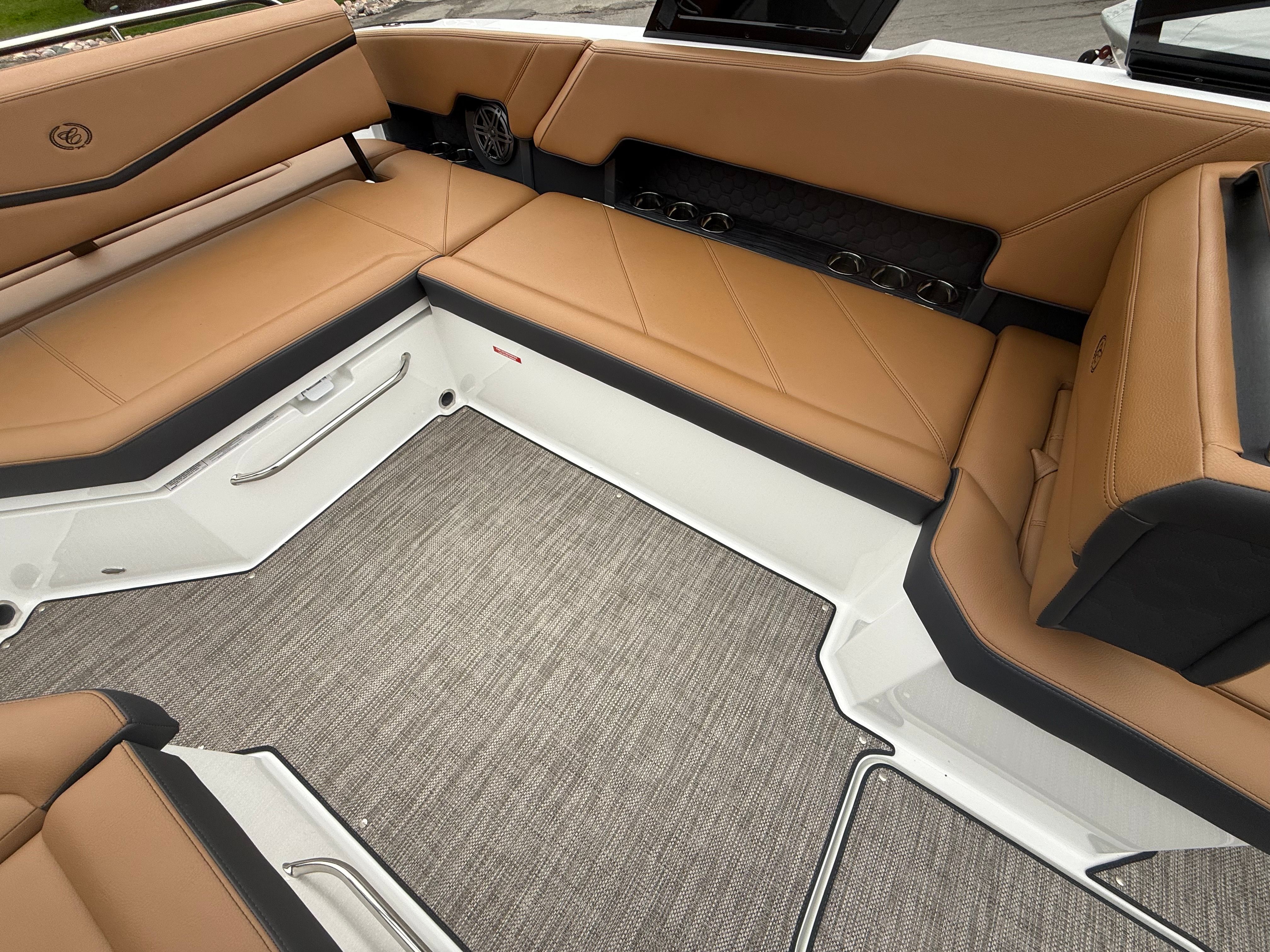 2026 Cobalt R8 Surf - 8