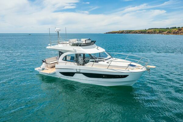 2025 Beneteau Antares 11 Fly