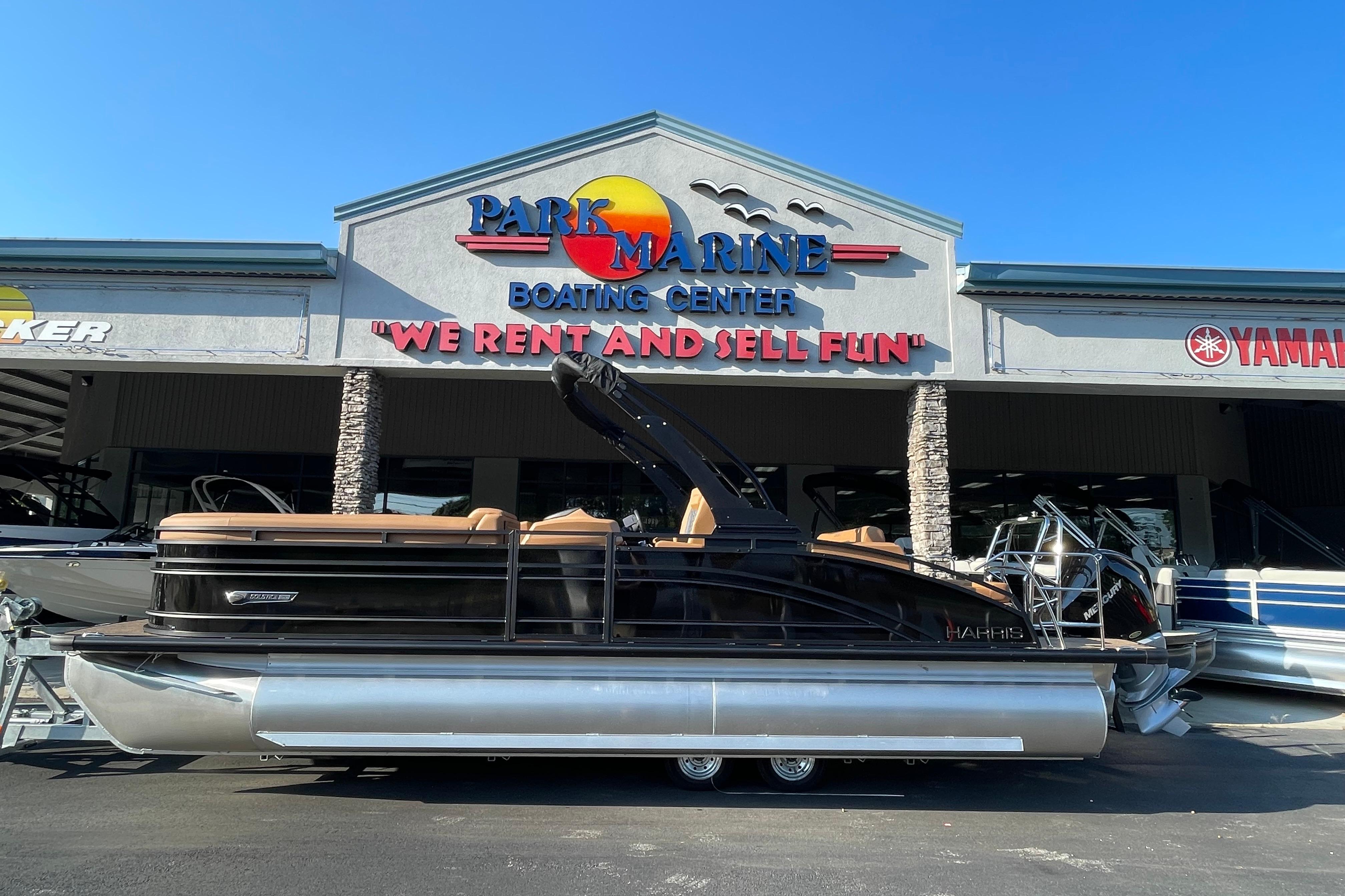 2026 Harris Solstice 250 SLDH pontoon boat at Park Marine Boating Center.