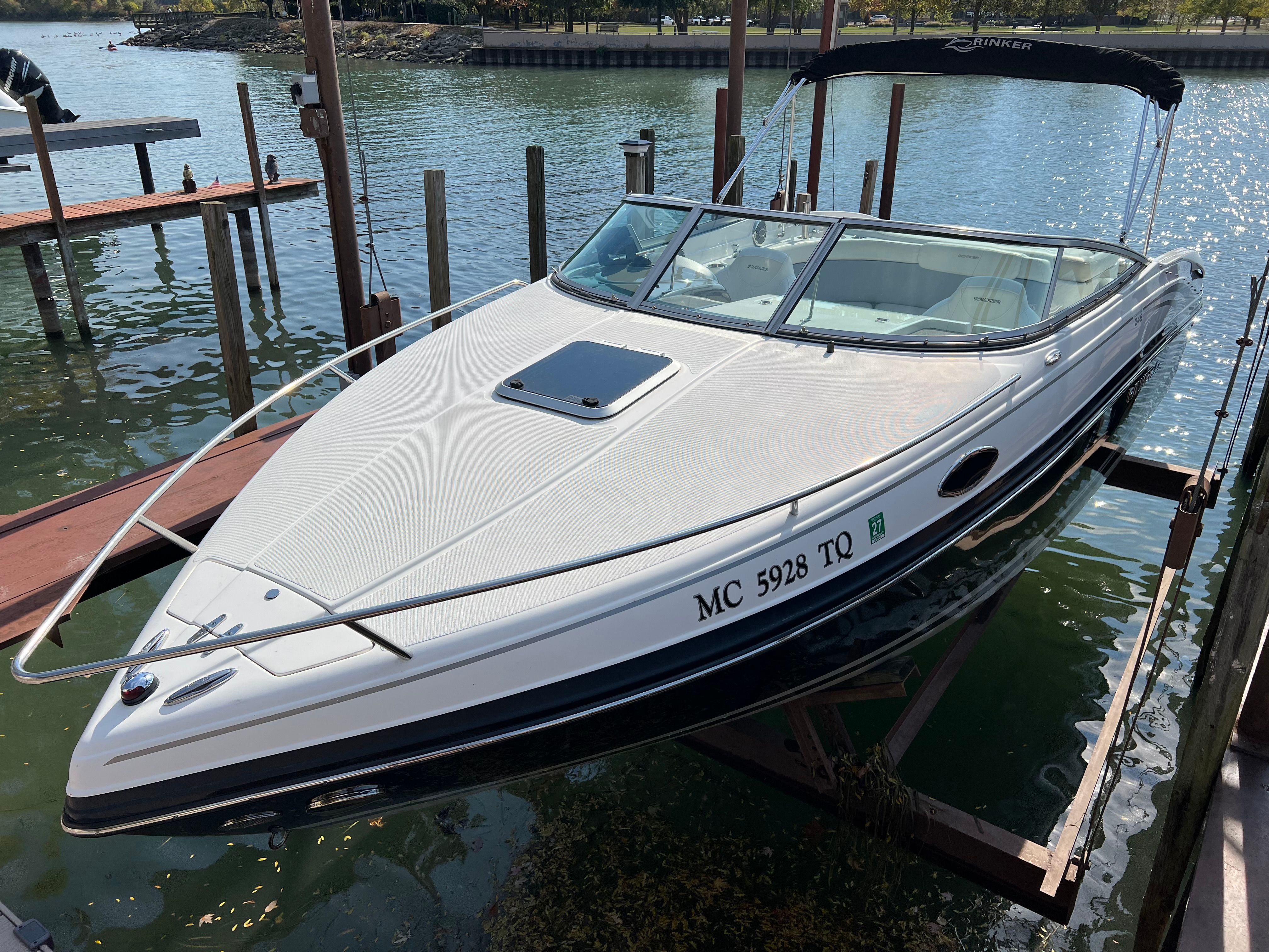 2013 Rinker 246 Captiva Cuddy - 23
