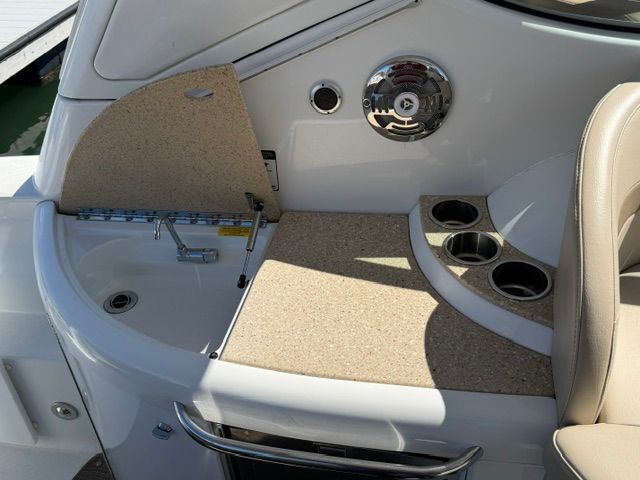 2008 Formula 37 Performance Cruiser - 9