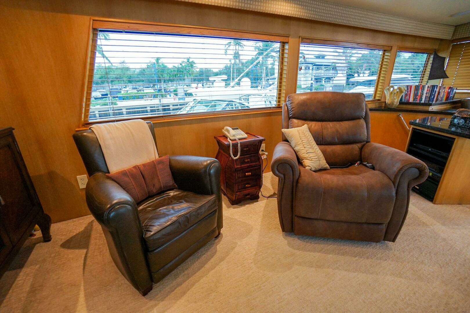 1989 Hatteras 80 Cockpit Motor Yacht - Image 47