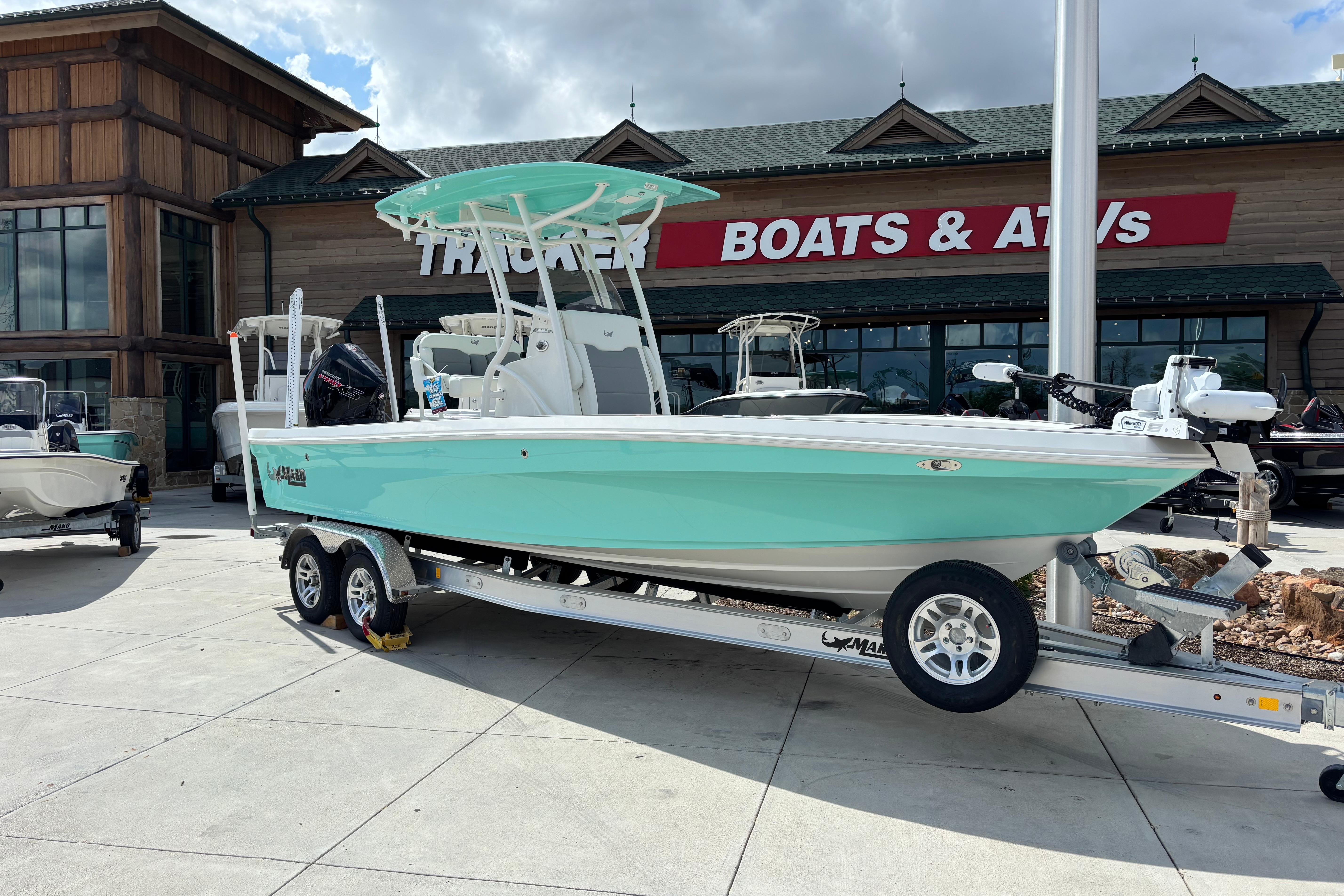 2026 Mako 24 APEX