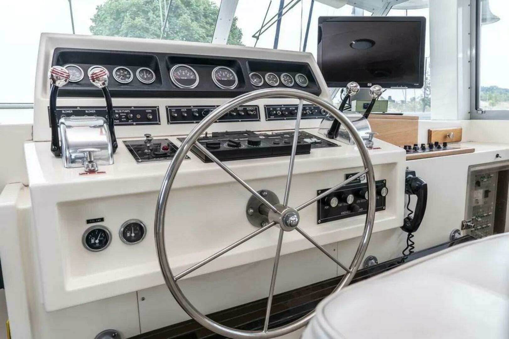 1986 Bertram 58 Flybridge Motor Yacht - Image 56