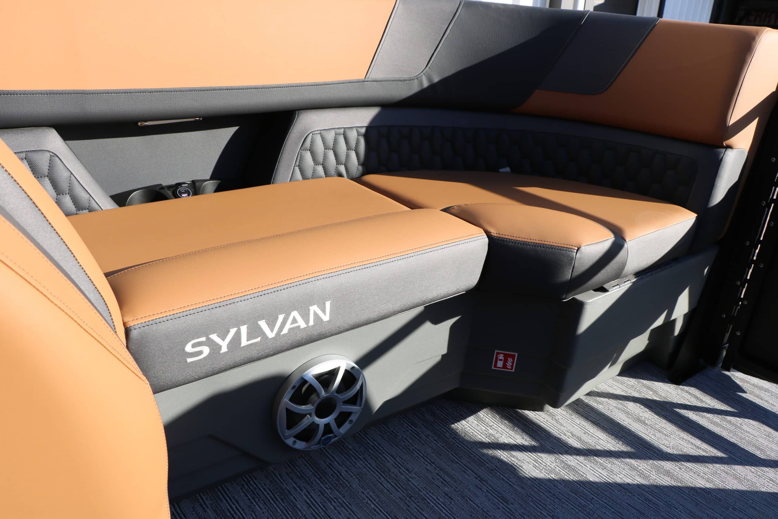2026 Sylvan L3 DLZ Platinum Edition Tri Toon - 39
