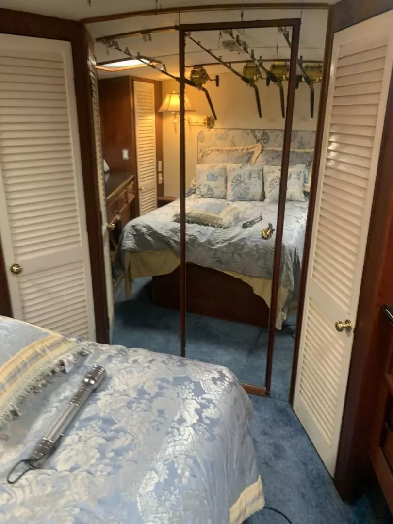 1985 Ocean Yachts Super Sport - Image 33