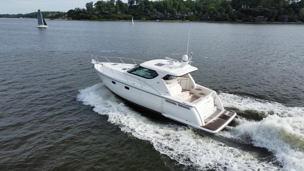 2008 Tiara Yachts 4300 Sovran