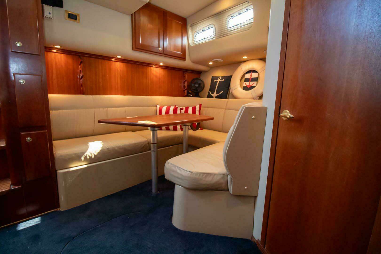 2006 Rampage 38 Express - Image 4
