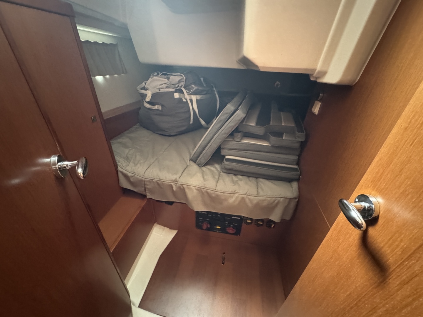 2017 Beneteau Oceanis 45 - Image 63