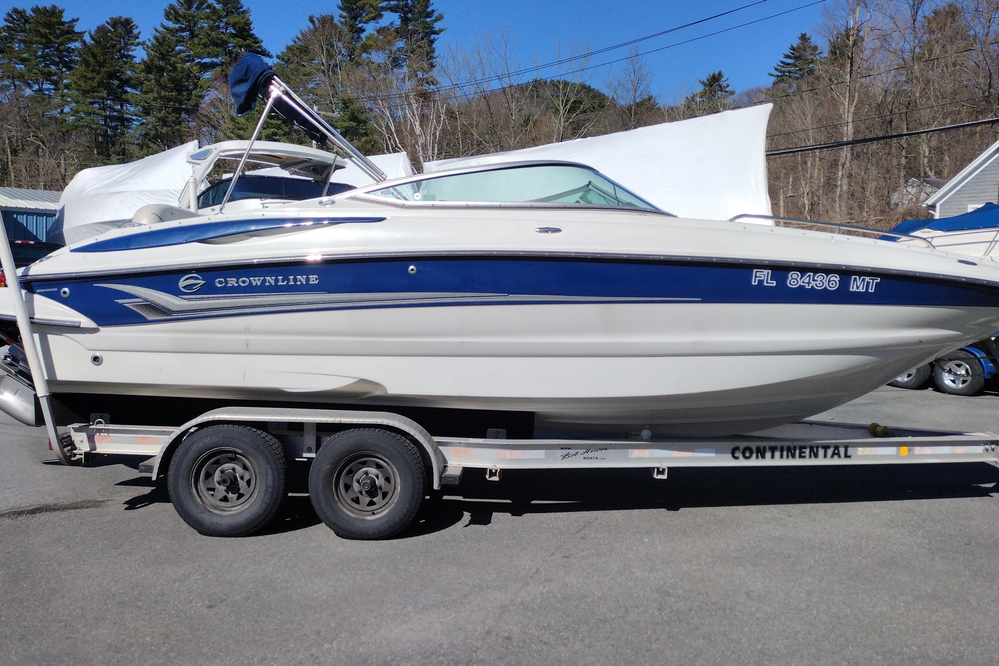 2005 Crownline 240 EX