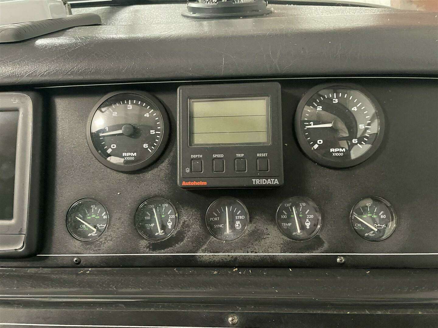 1993 Sea Ray 300 Weekender - Image 14