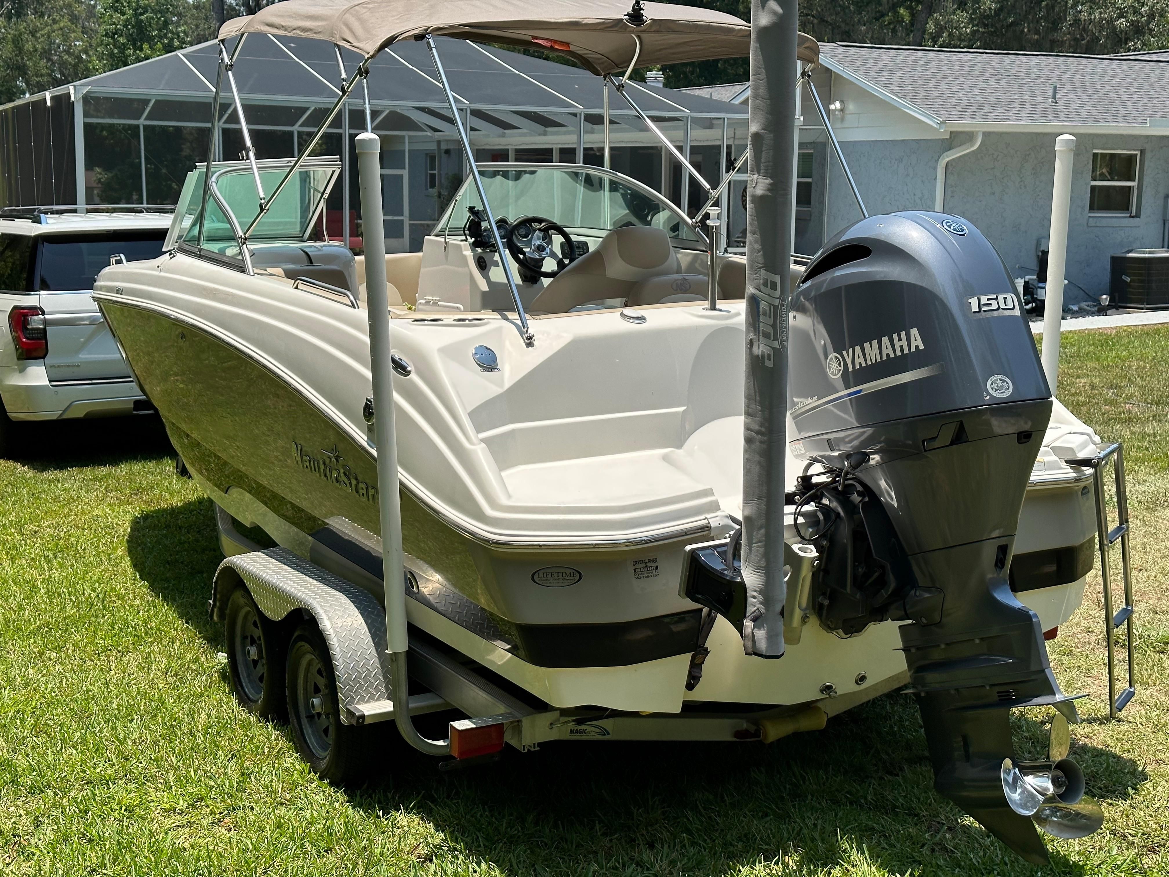 2017 NauticStar 223DC Sport Deck - 4