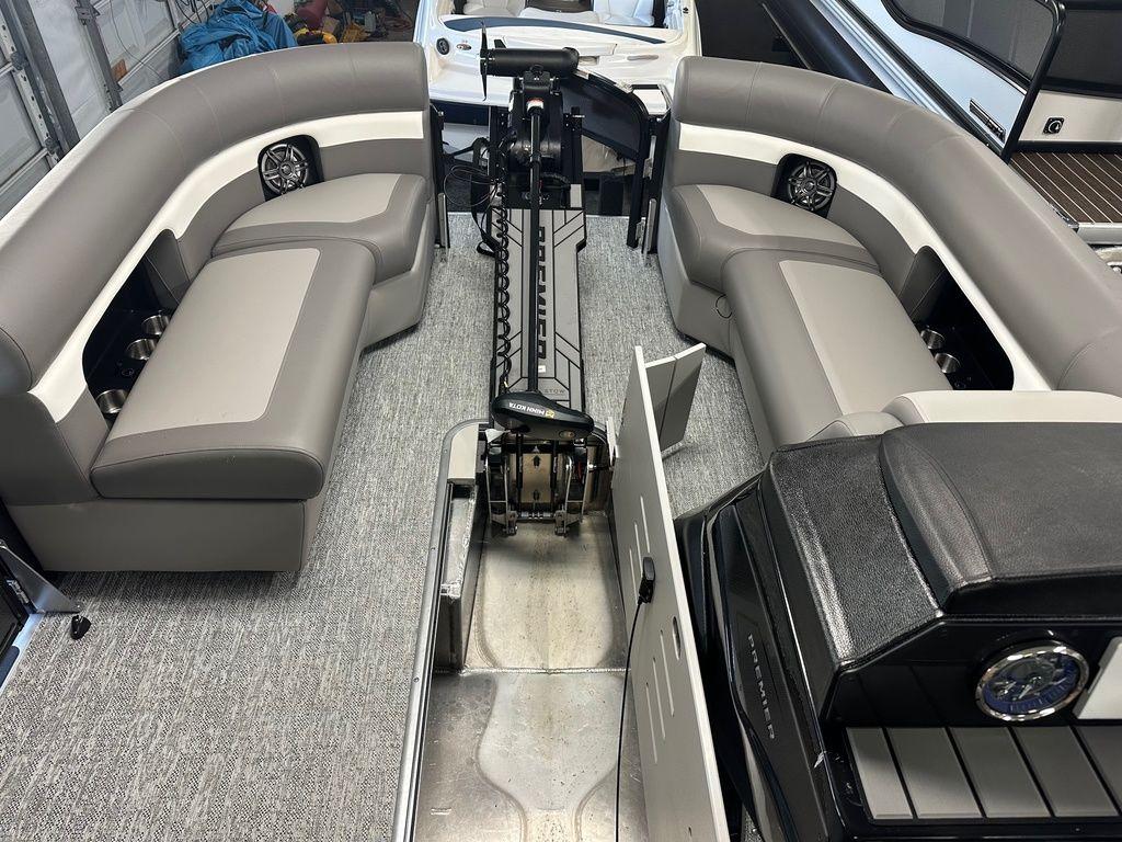 2025 Premier 230 SunSation Angler - 6