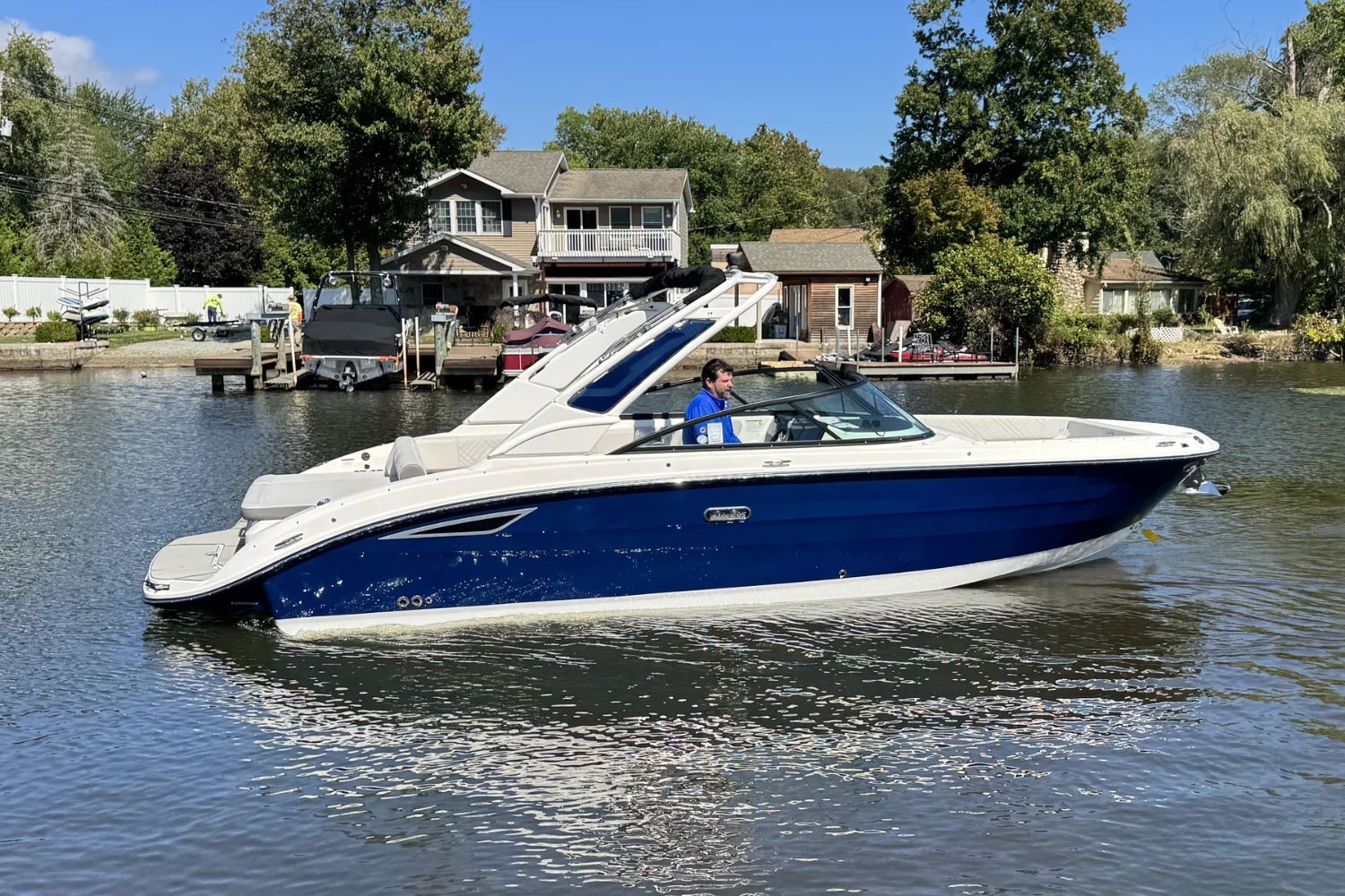 2026 Sea Ray SDX 270