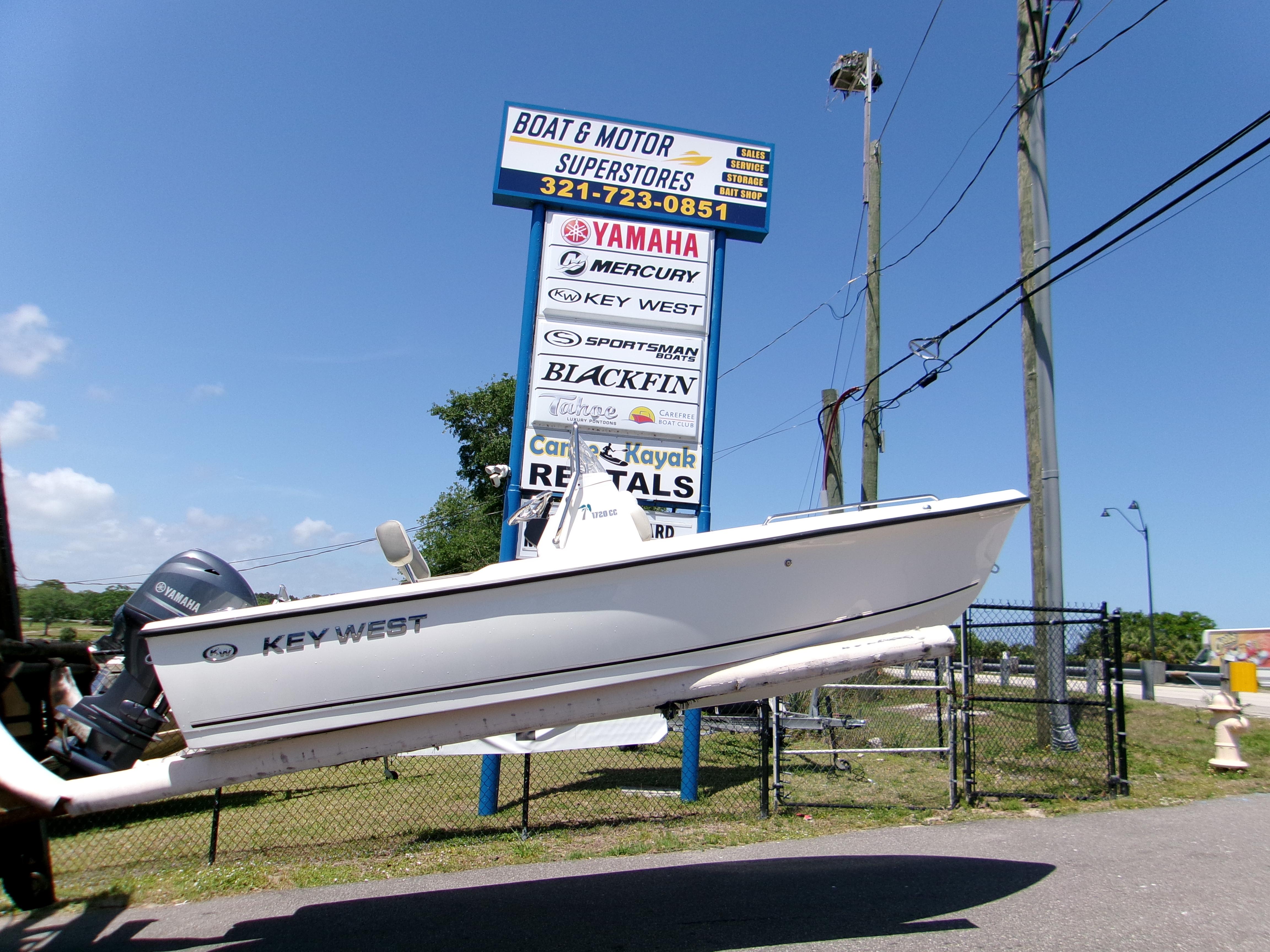 2025 Key West 1720 Center Console