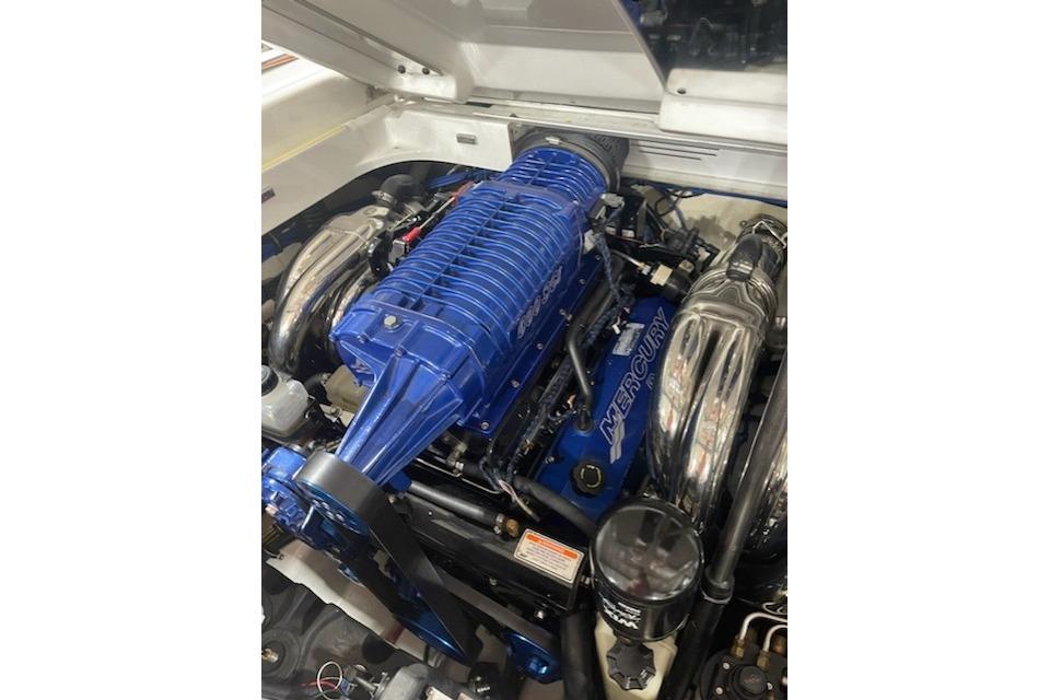 2007 Formula 382 FASTech engine with blue Mercury supercharger and chrome components.