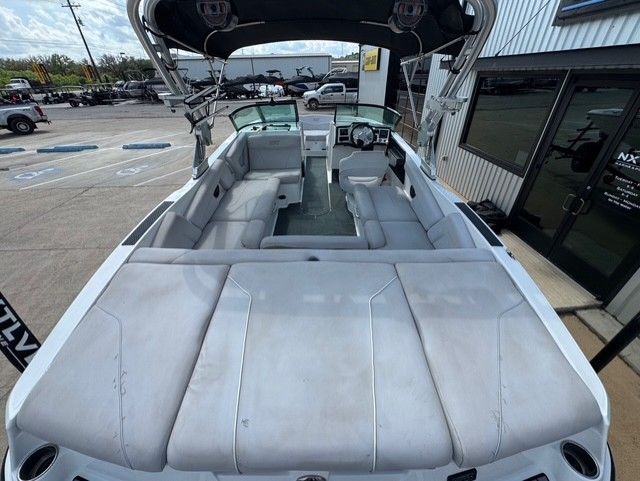 2019 MasterCraft NXT22 - 12