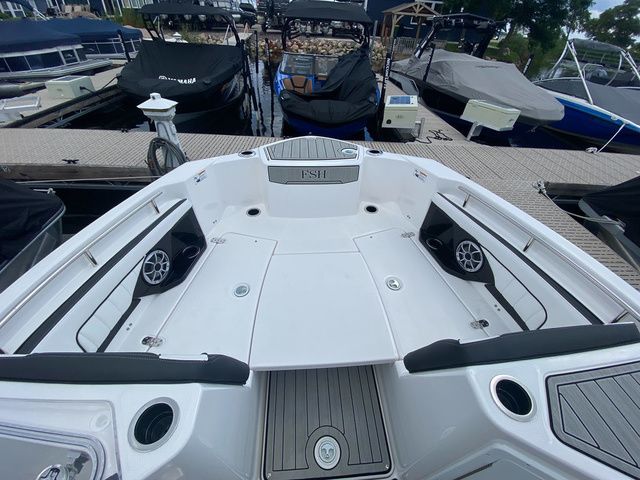 2024 Yamaha Boats 255 FSH Sport H - 22