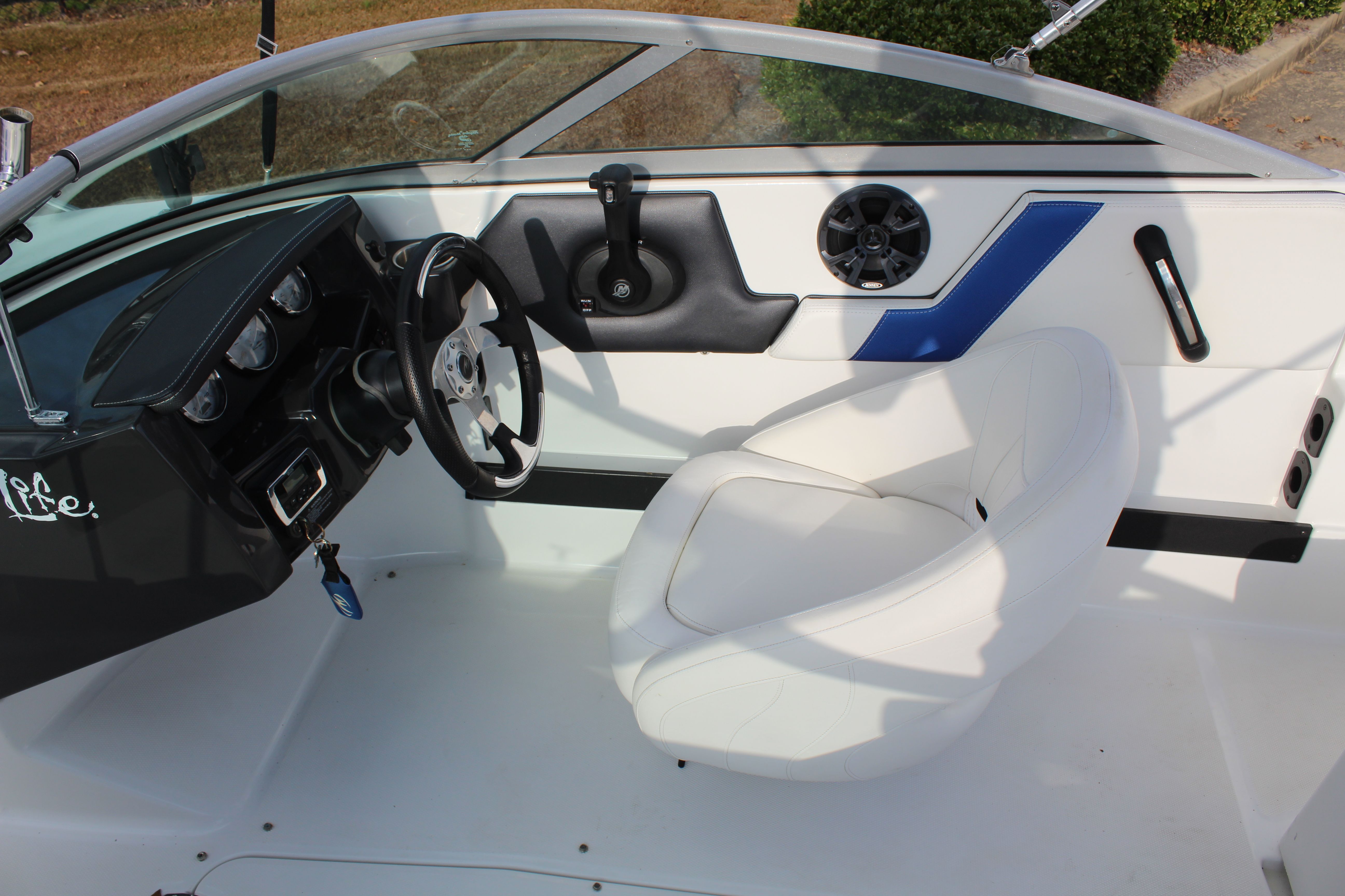 2015 Monterey 196 MS - 10