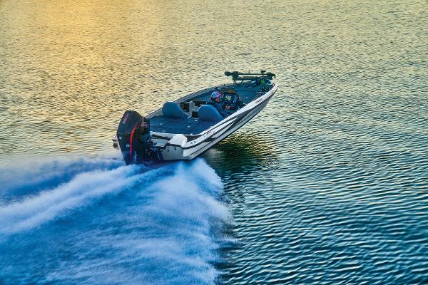 2025 Triton 19 TrX Patriot - 52