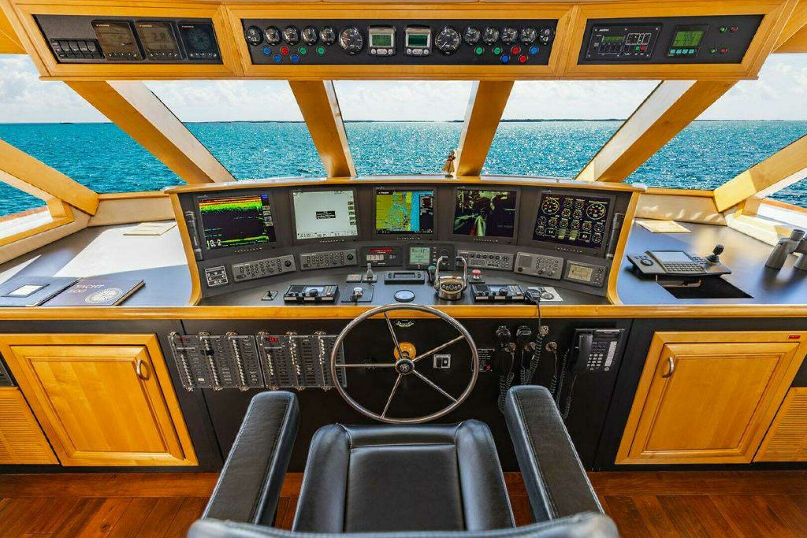 2009 Crystal Yachts Enclosed Pilothouse - Image 26