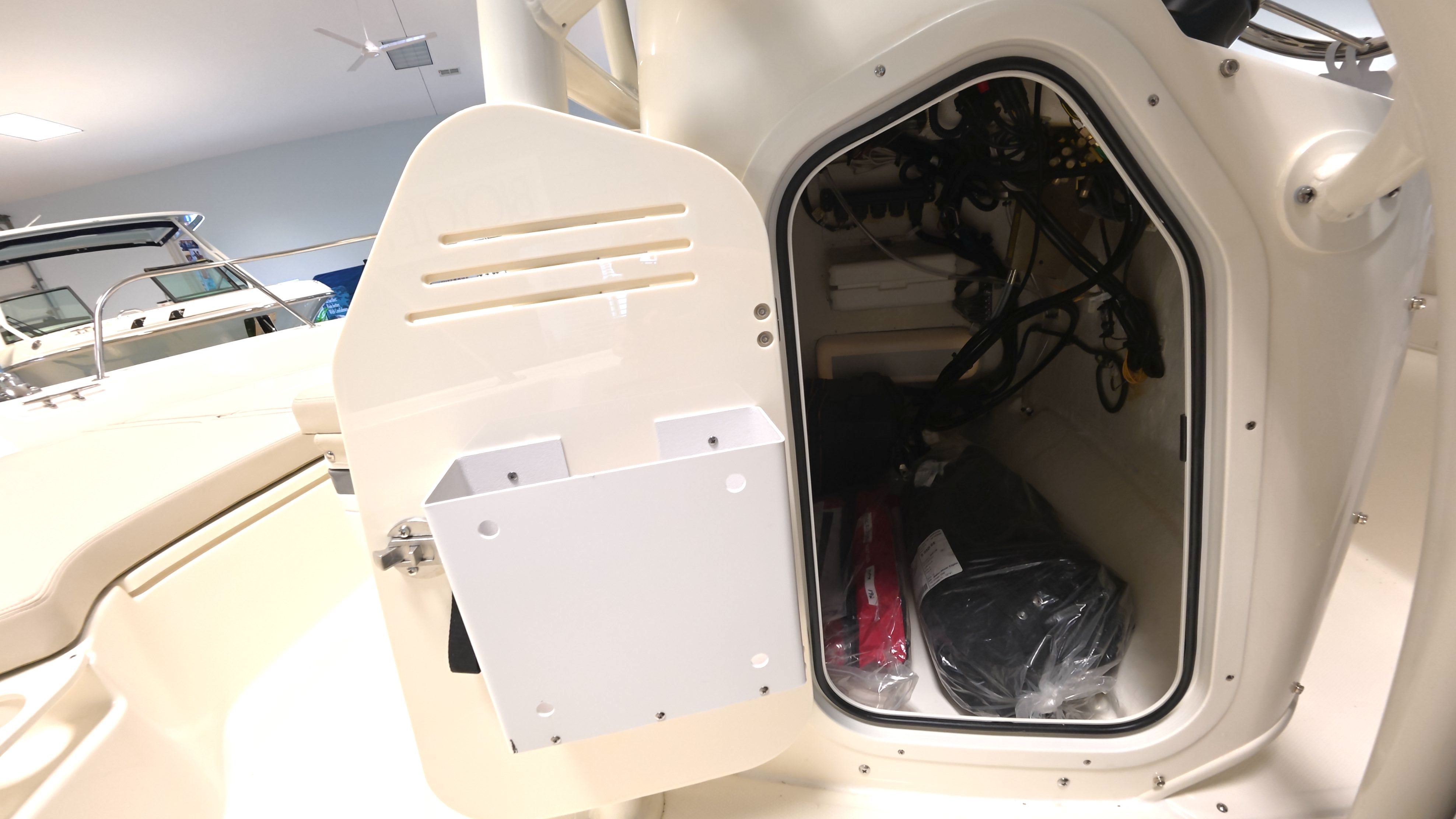 2026 Boston Whaler 190 Montauk - 13