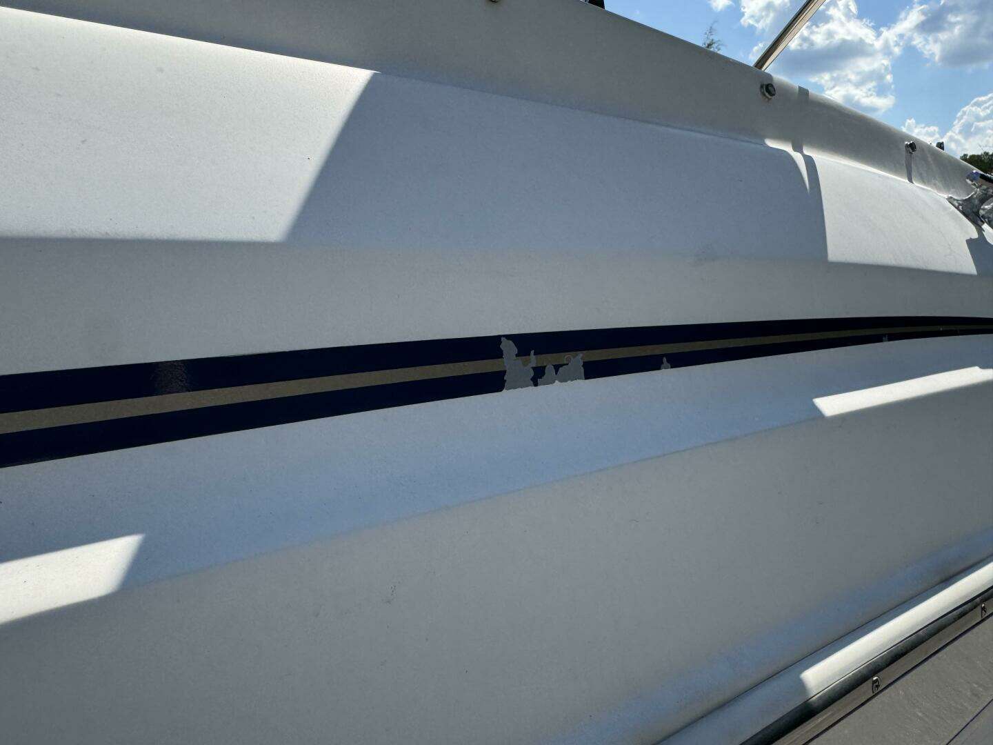 1999 Sea Ray 215 Express Cruiser - Image 225