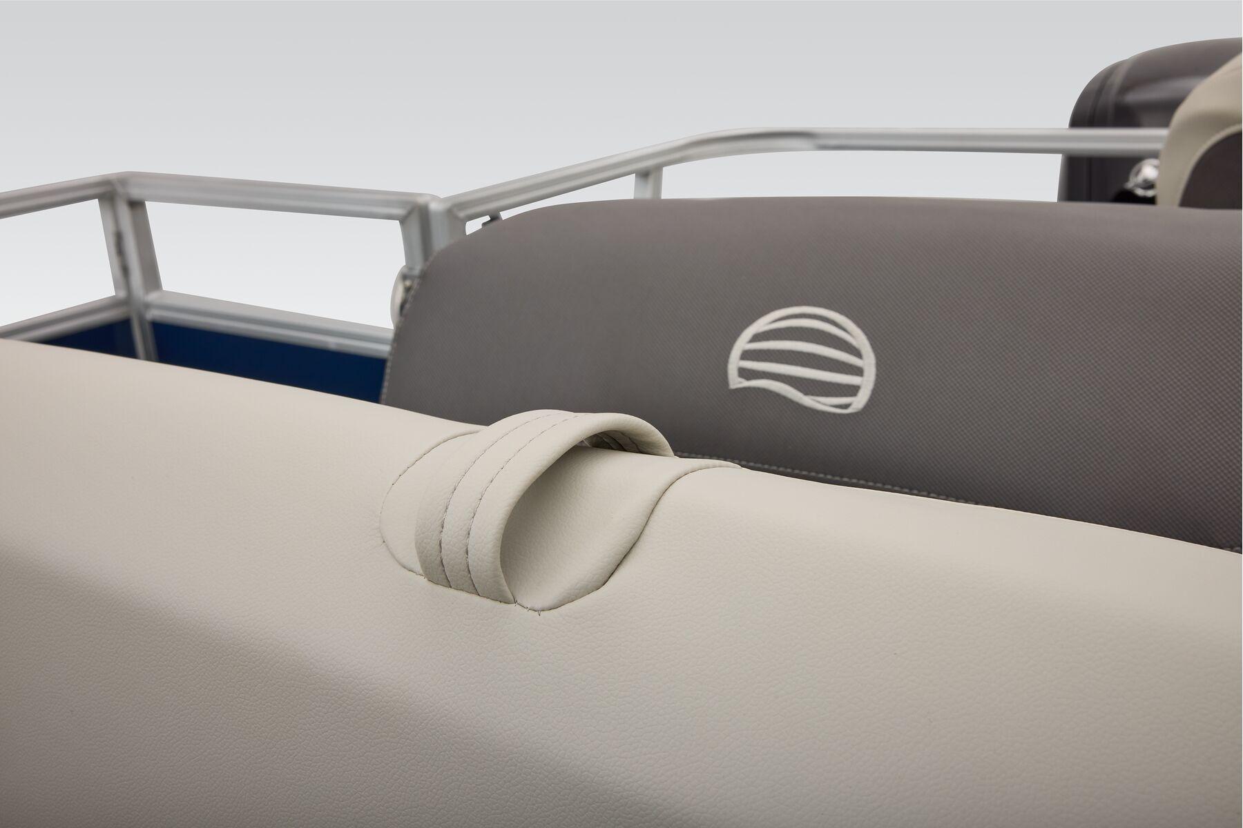 2026 Sun Tracker Bass Buggy 18 DLX - 63