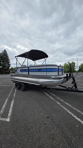 2026 Bentley Pontoons BENTLEY BOLT With 150Hp Mercury Four-Stroke Motor - 14