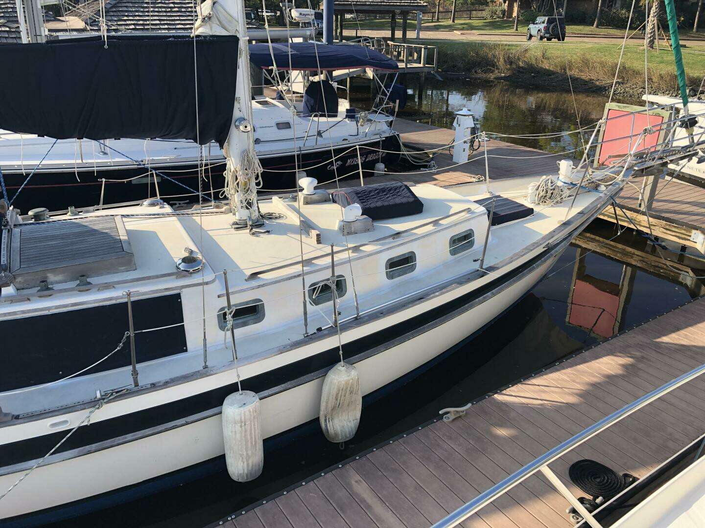 1987 Tayana Mariner 36 - Image 5