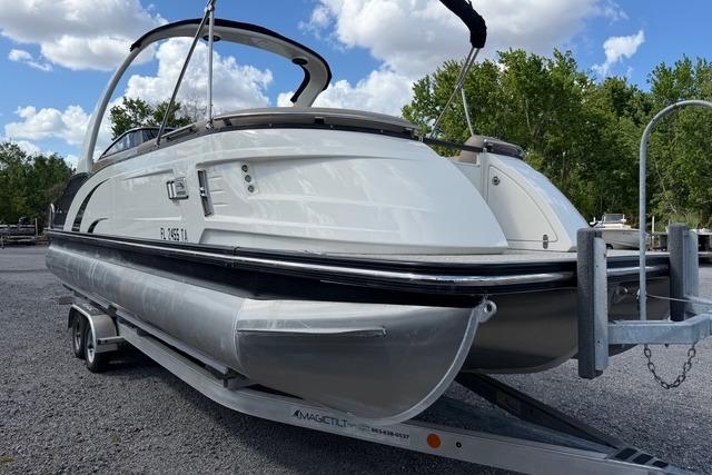 2021 Bennington QX 25 QXSBWA