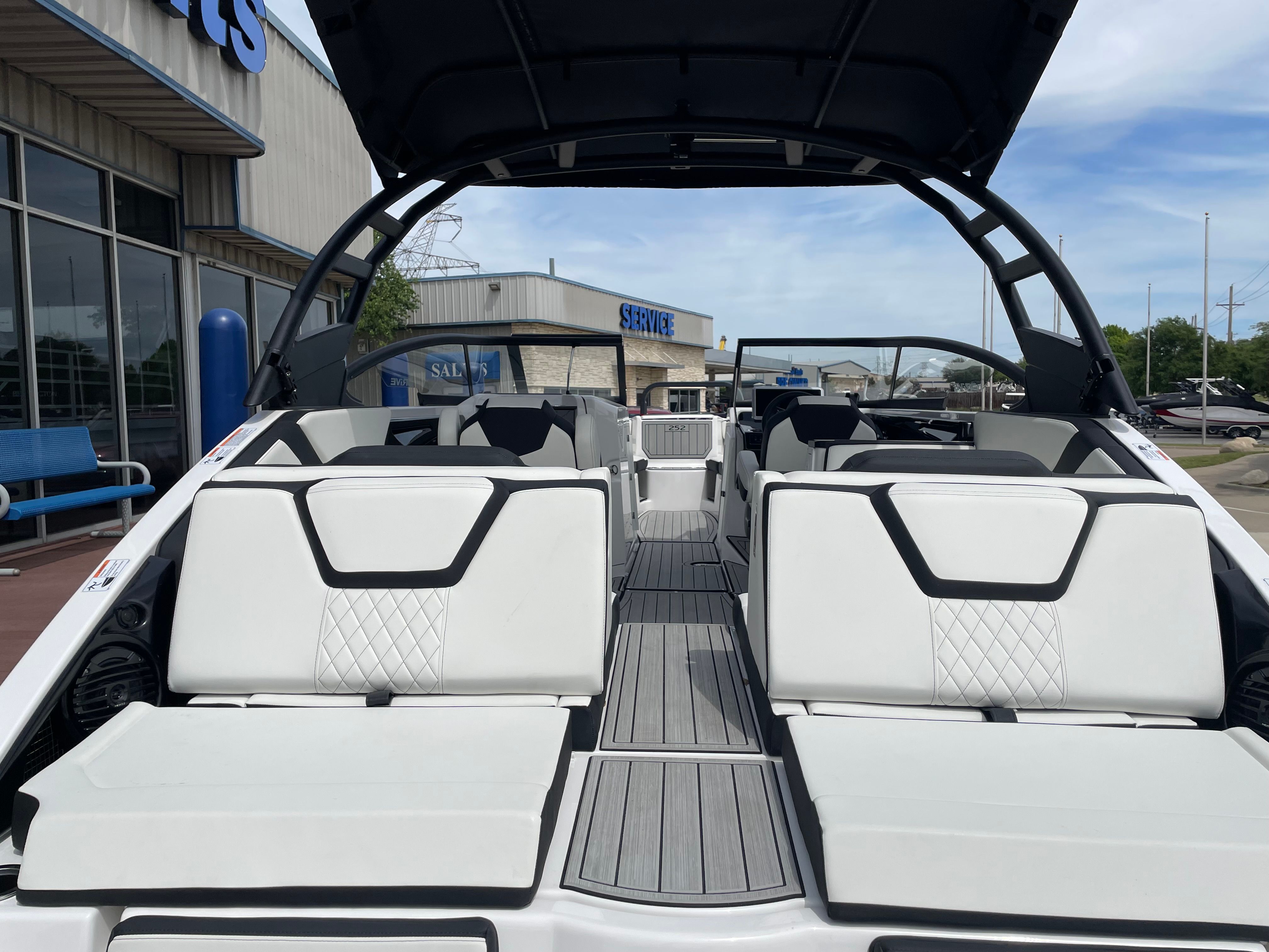 2026 YAMAHA 252 SD - Image 12