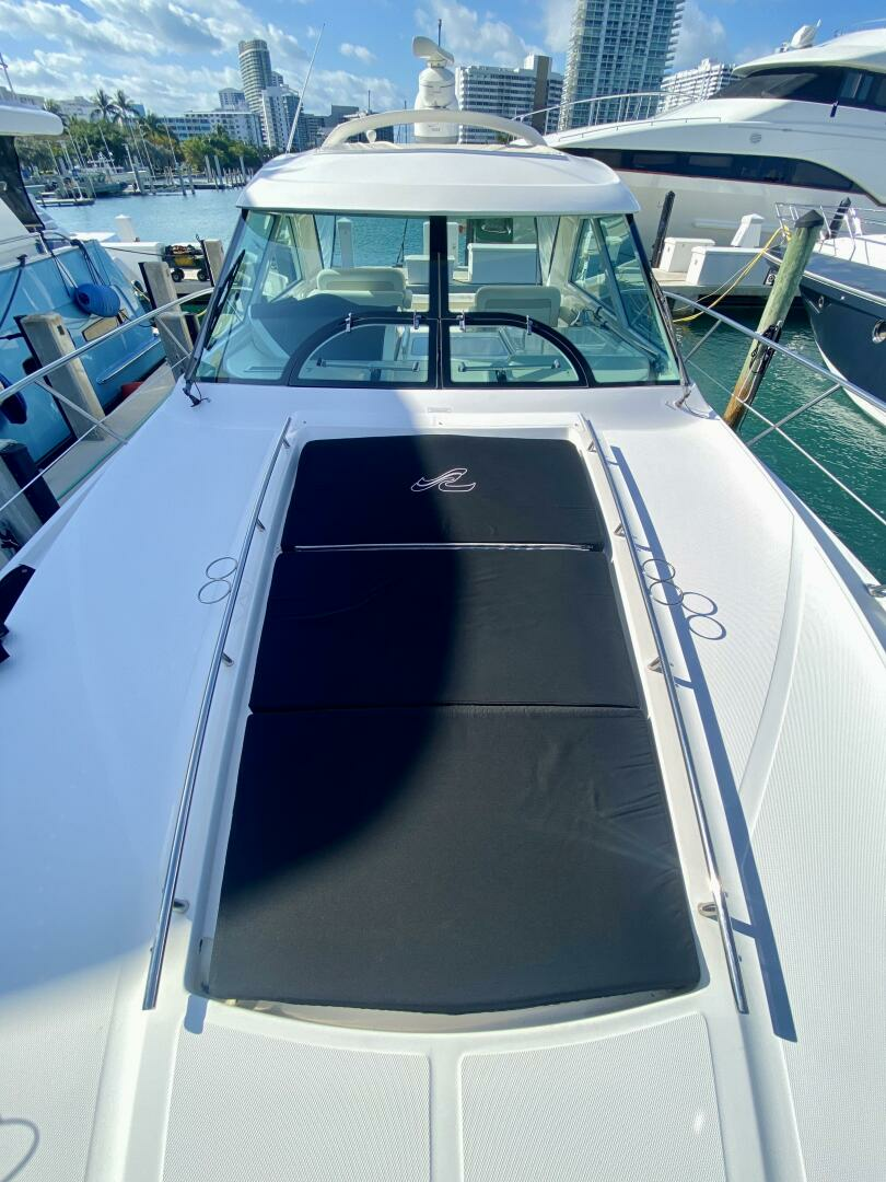 2010 Sea Ray 450 Sundancer - Image 40