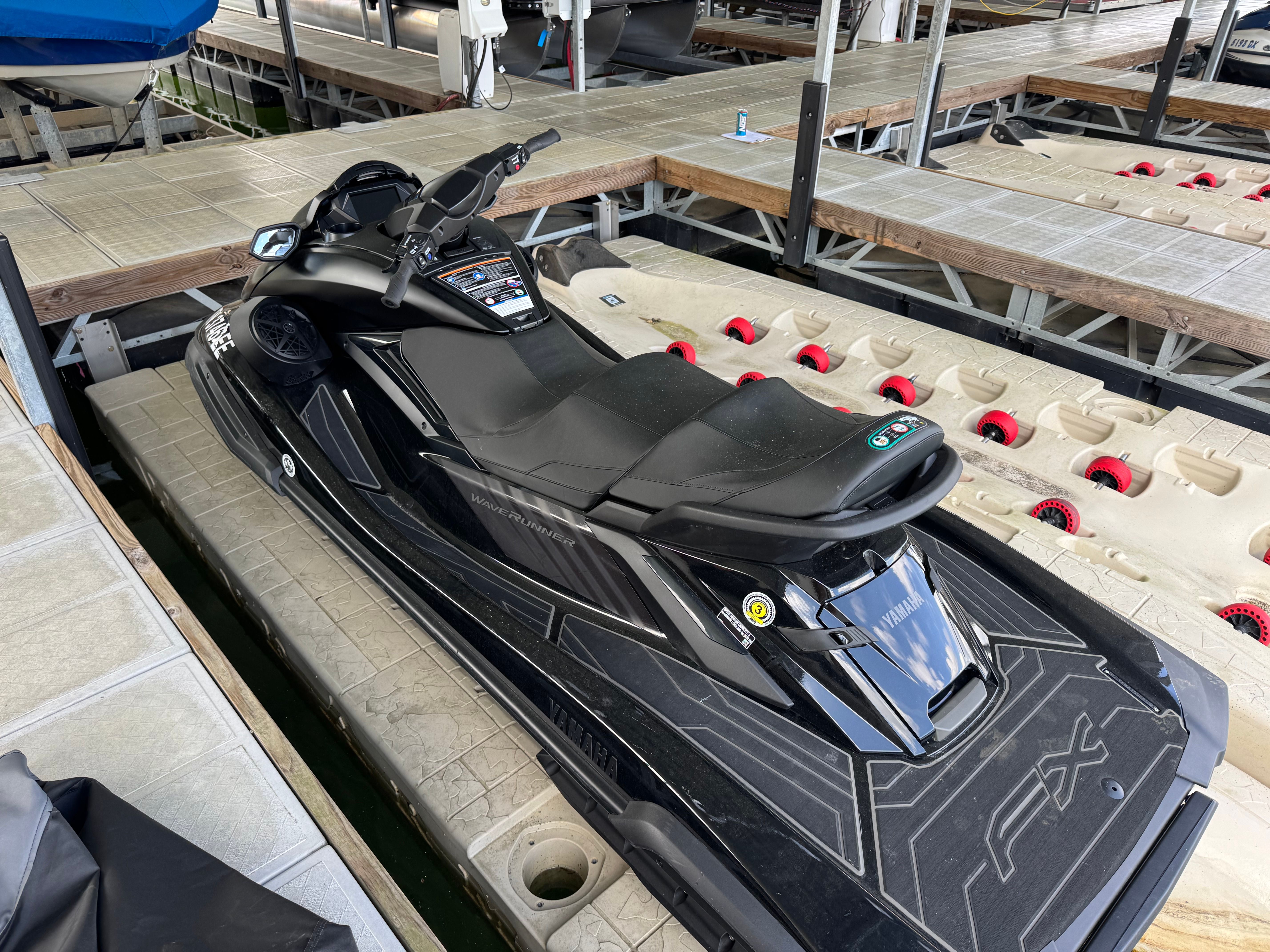 2025 Yamaha Boats FX CRUSIER SVHO - 15
