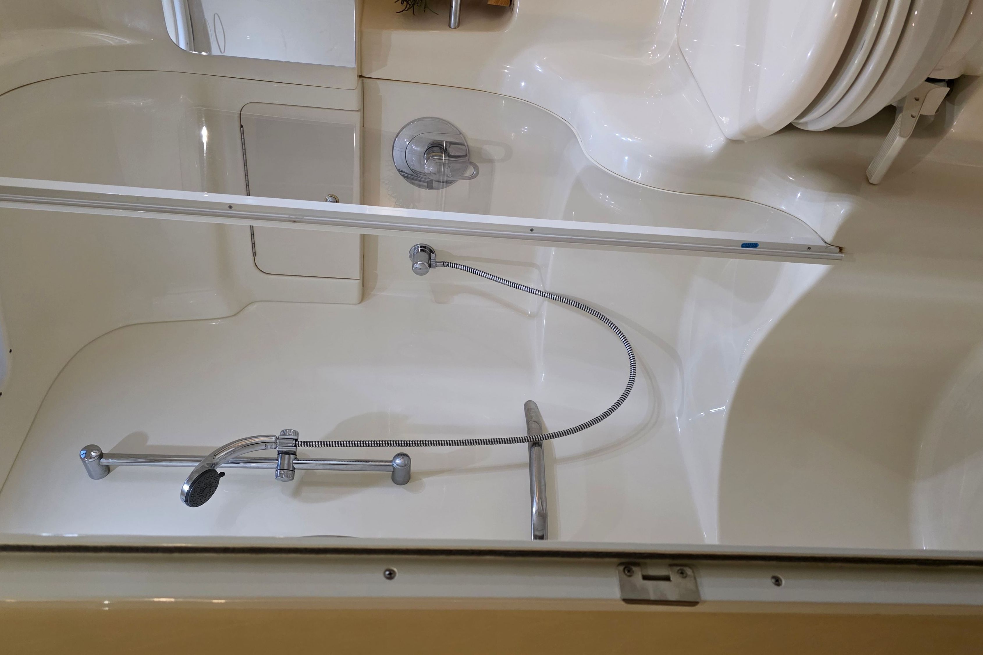 2002 Sea Ray 410 Sundancer - 17