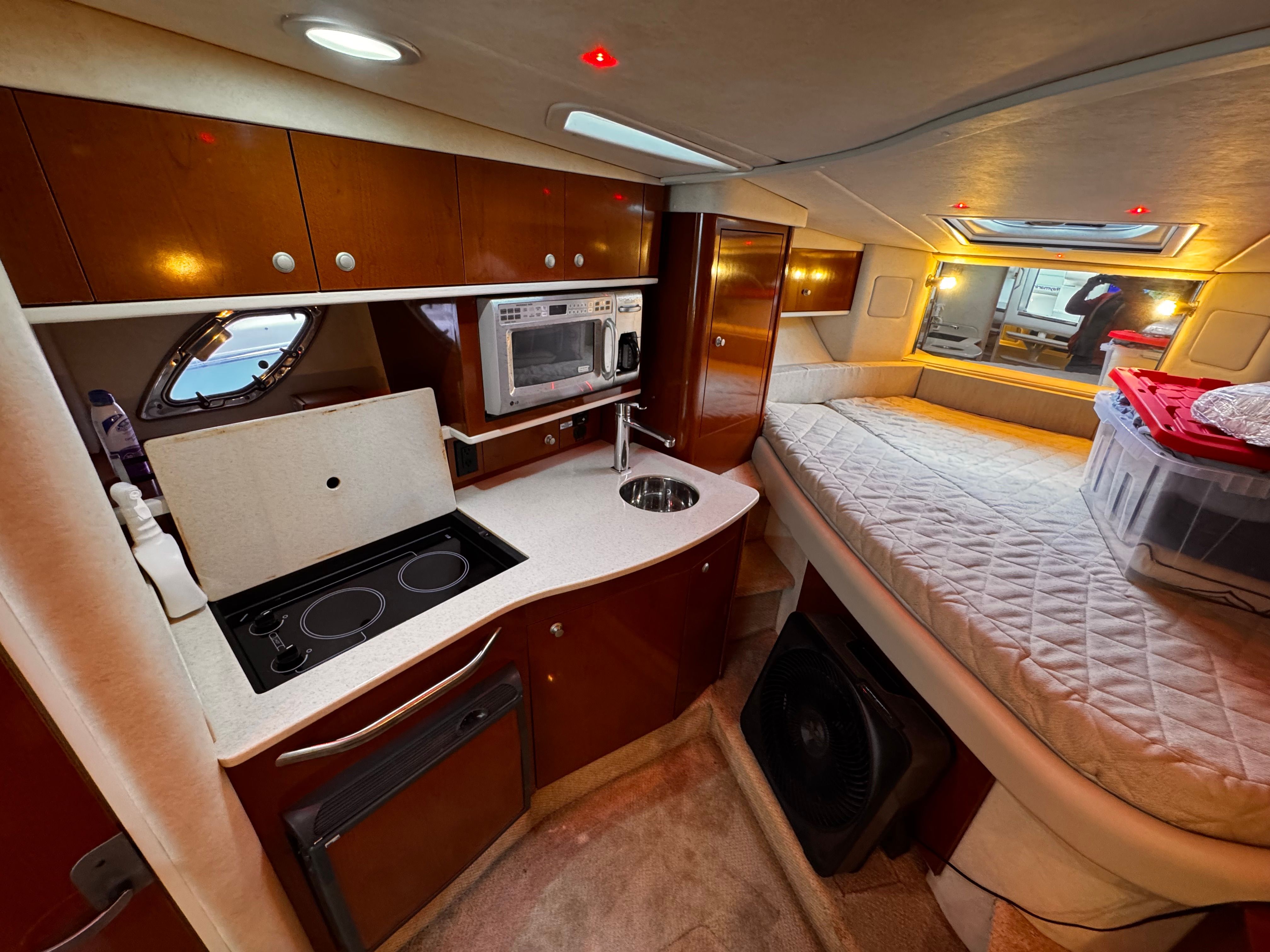 2008 Sea Ray Sundancer 310 - 25