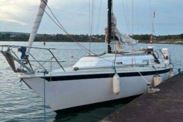 1980 Ericson 30 +