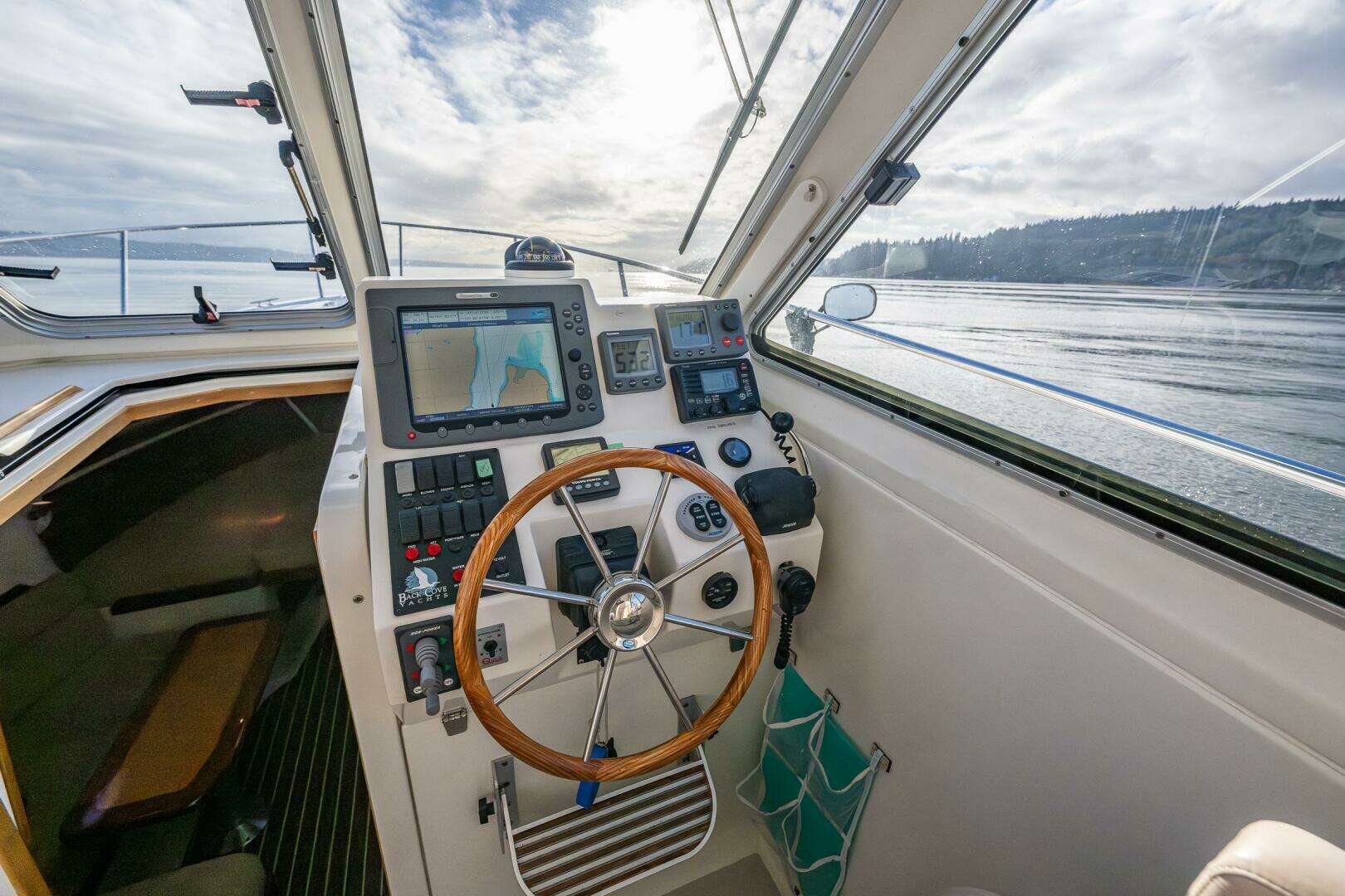 2008 Back Cove 33 - Image 17