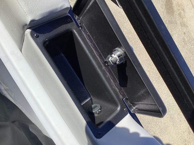 2026 SunCatcher Fusion 324SS - 55