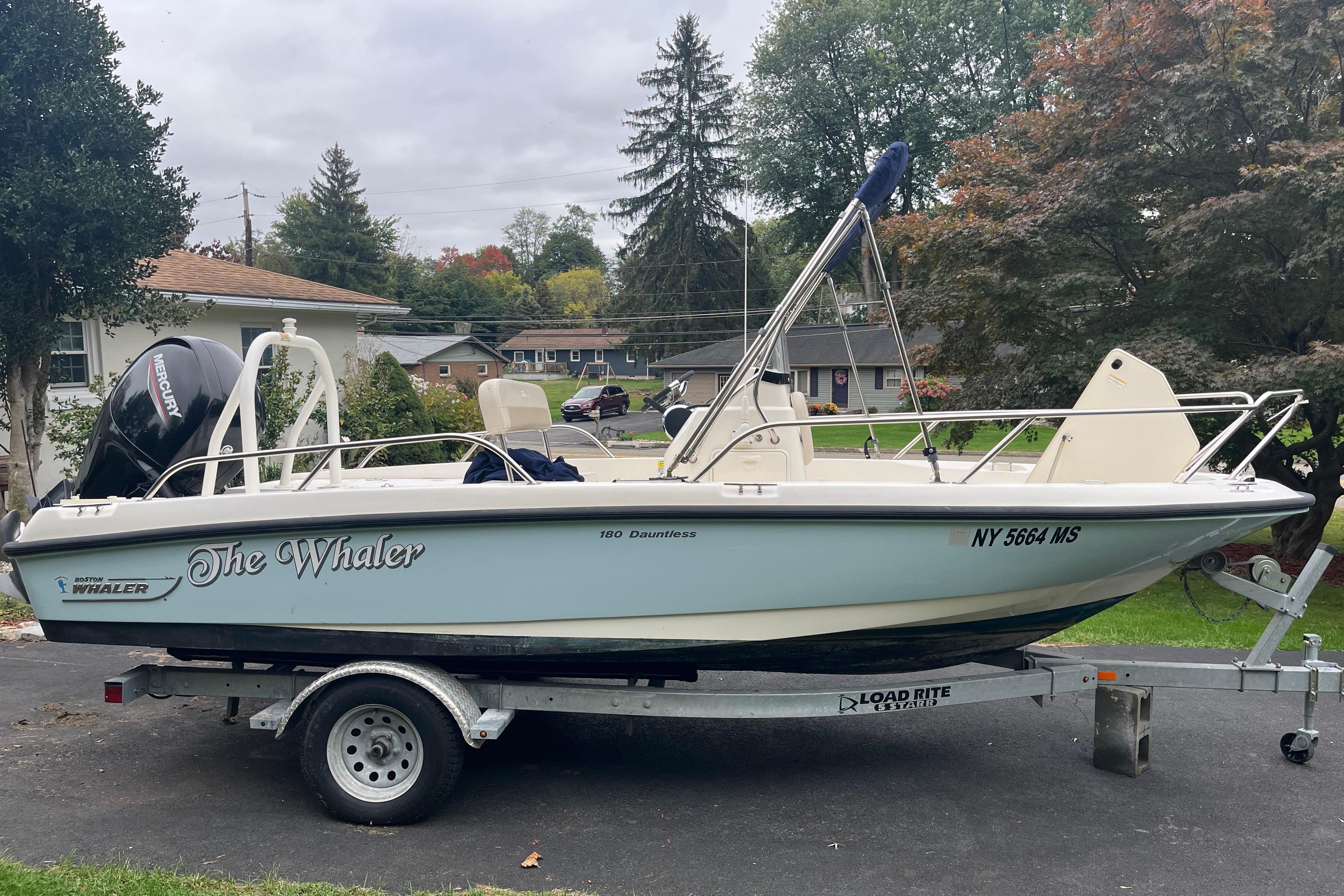 2021 Boston Whaler 180 Dauntless