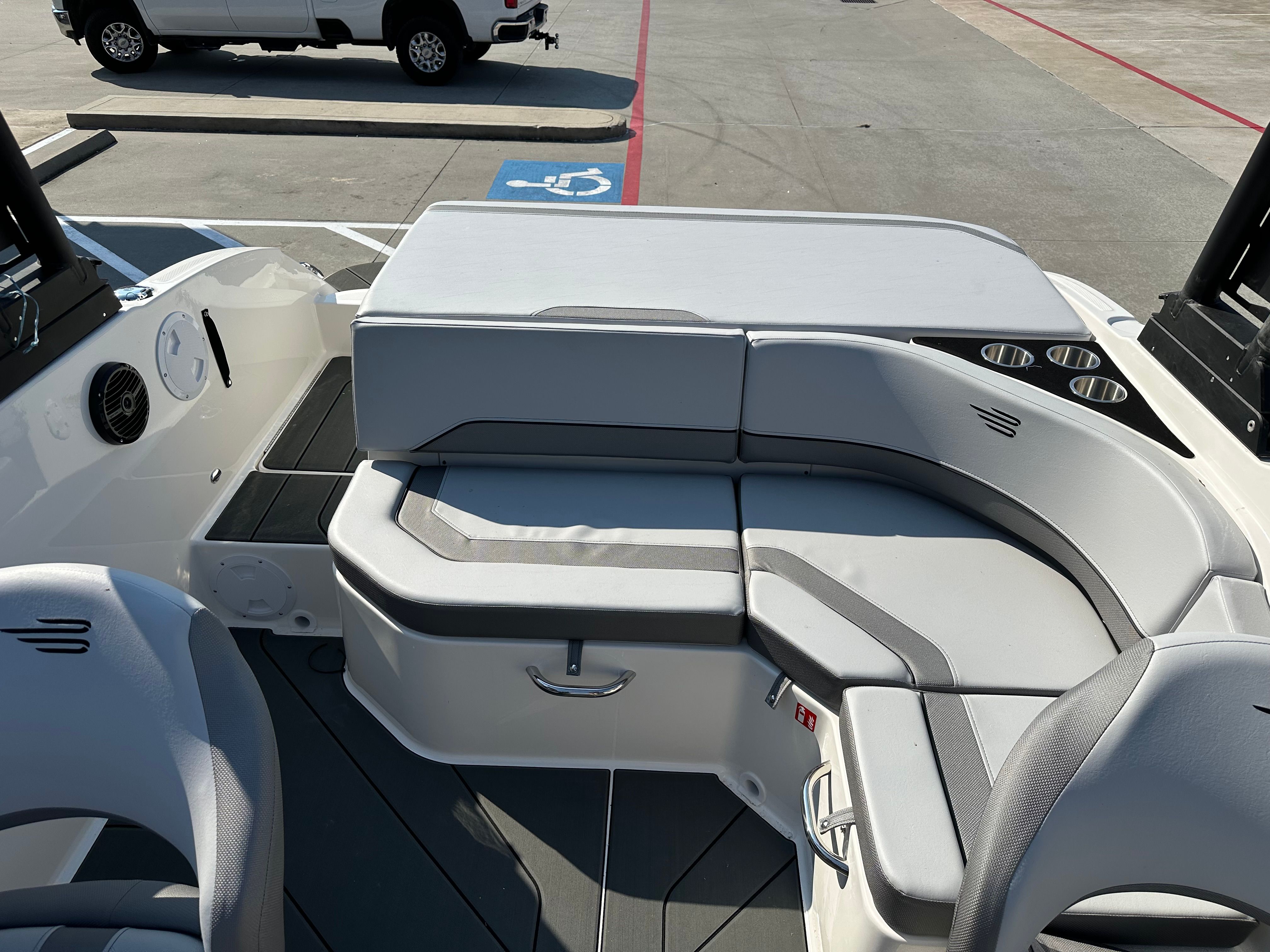 2026 Bayliner V20i - 12