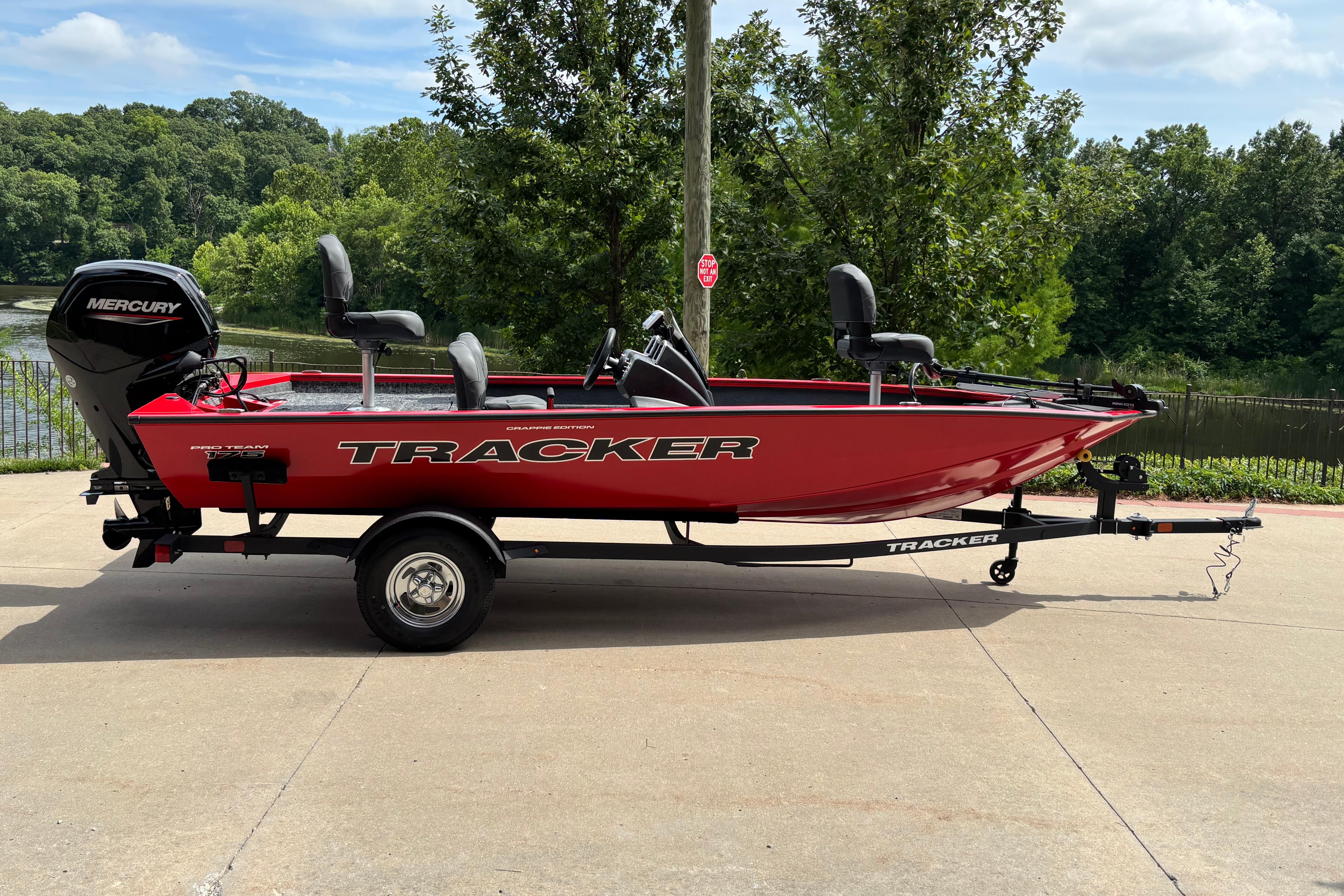 2026 Tracker Pro Team 175 Crappie Edition