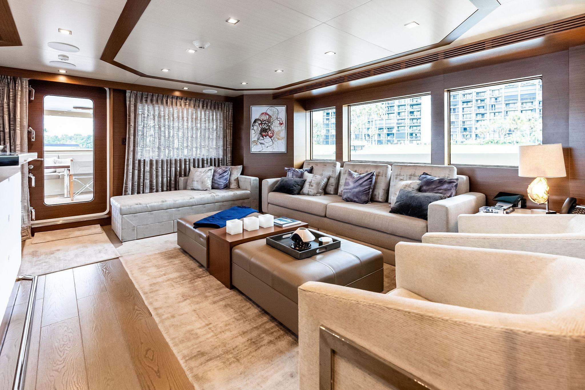 Salon, aft view