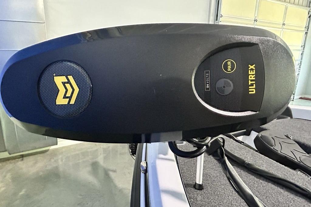 Trolling motor on a 2026 Phoenix 818 Pro boat, featuring Ultrex technology.