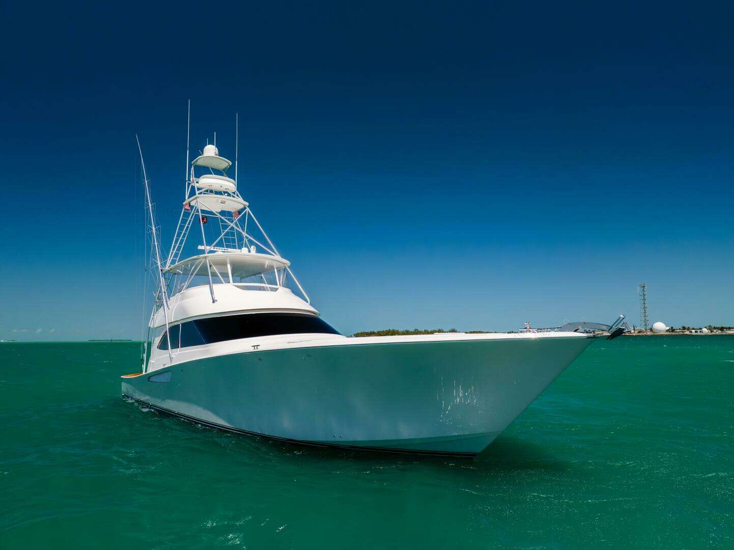 2011 Viking 70 Convertible - Image 23