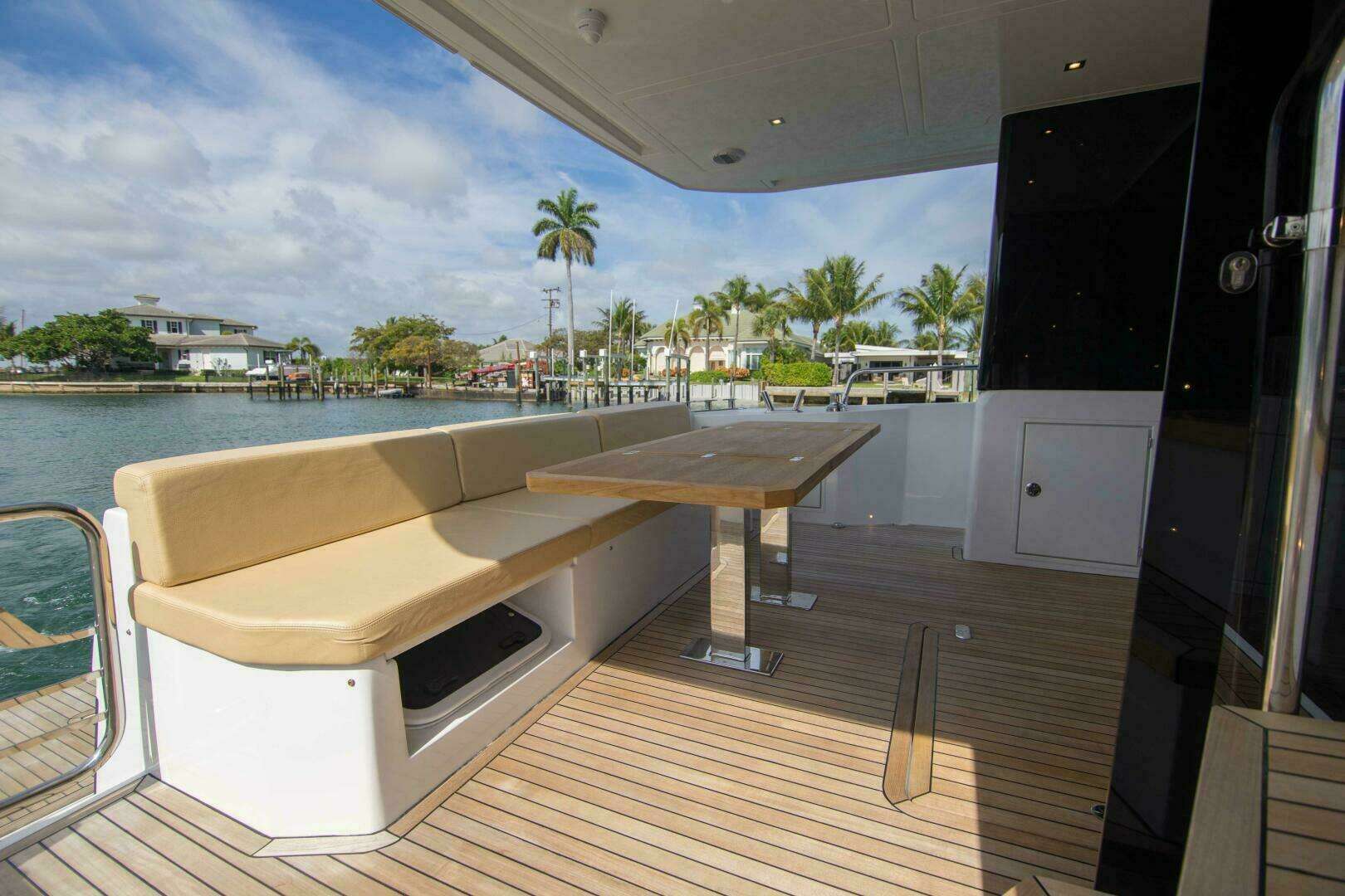 2019 Sundeck Yachts 580 Sport - Image 55