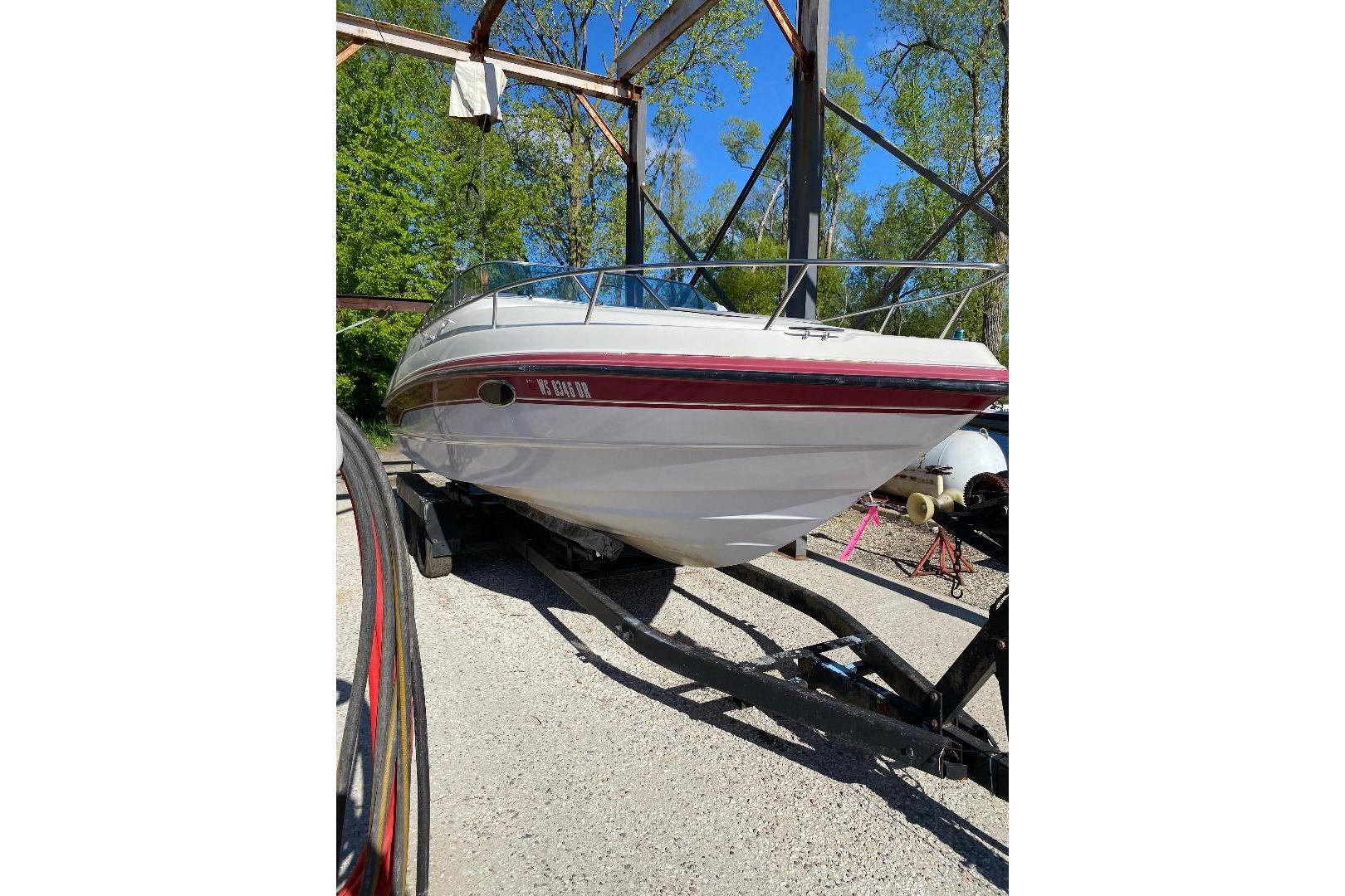 1995 Chaparral 2335 SS