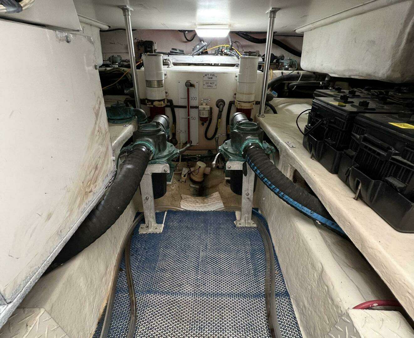 2007 Luhrs 41 Hardtop Express - Image 28