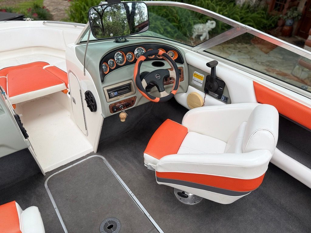 1998 Chaparral 2130 SS - 2